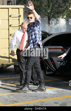 Alexander Ludwig cast di 'la fame giochi' arrivando a segni di libri a Grove Los Angeles California - 22.03.12 Foto Stock