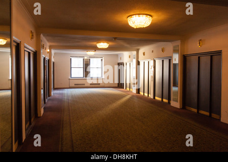 Sollevare area reception ,Hotel Pennsylvania, 401 Seventh Ave, New York City, Stati Uniti d'America. Foto Stock
