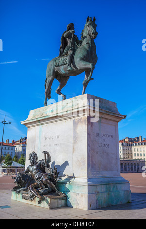 Statua di Luigi XIV, Place Bellecour Lione in Francia Foto Stock