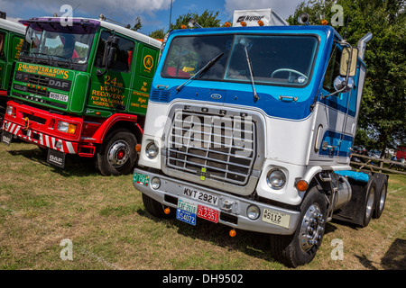 1977 Ford W9000 unità del trattore sul display presso la maniglia di avviamento riunione del Club, NORFOLK REGNO UNITO. Foto Stock