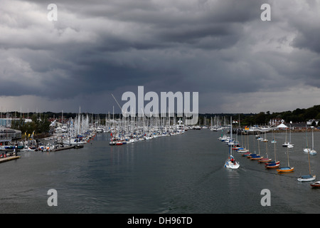 Porto Lymington Lymington estuario Hampshire Inghilterra Foto Stock