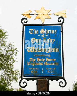 Santuario di Nostra Signora di Walsingham segno poco Walsingham Norfolk England Regno Unito Foto Stock