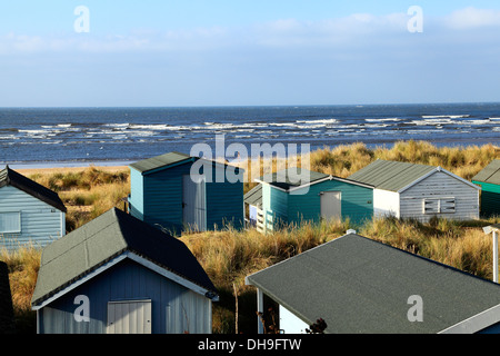 Old Hunstanton Norfolk Beach capanne, England Regno Unito costa del Mare del Nord delle coste Foto Stock