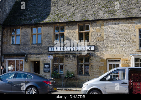 L'Organico negozio nel Cotswold città di sedili Stow-su-il-Wold Foto Stock