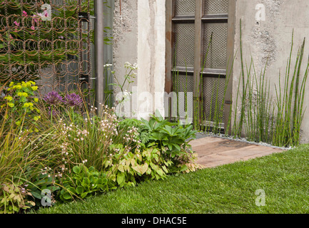 Chelsea Flower Show 2013, la terra desolata, Designer Kate Gould. Medaglia d'oro Foto Stock