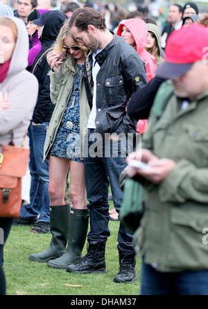 Kate Bosworth e il ragazzo Michael celebrità polacche a 2012 Coachella Valley Music e Arts Festival - settimana 1 giorno 1 indio Foto Stock