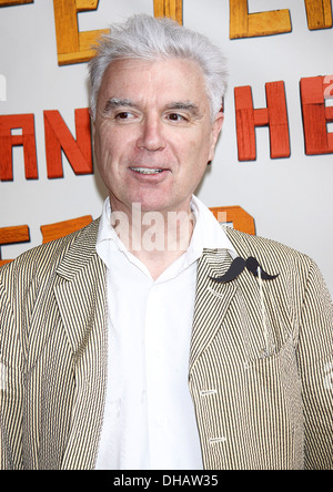 David Byrne da 'talking heads' Broadway apertura notturna di "Pietro e Starcatcher' presso Brooks Atkinson Theatre - Nuovi arrivi Foto Stock