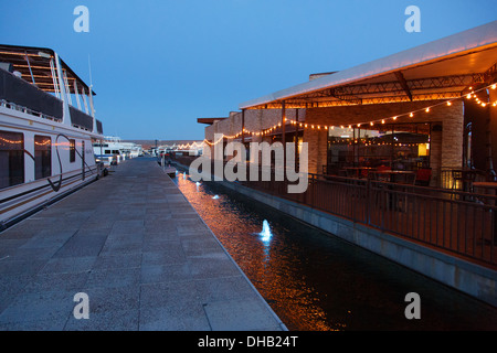 Antelope Point Marina, Lake Powell, Glen Canyon National Recreation Area, Pagina, Arizona. Foto Stock