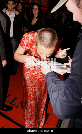 Jaime Winstone Elfie Hopkins Premiere detenute a Vue Cinema- Partenze Londra Inghilterra - 16.04.12 Foto Stock