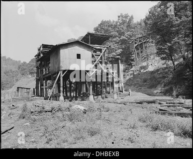 Abbandonato tipple. Cary, Bell County, Kentucky. 541181 Foto Stock