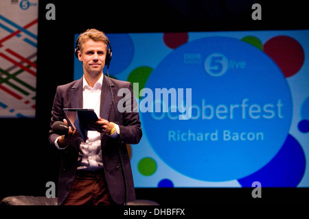 Richard Bacon a BBC Radio 5 Live Oktoberfest in Sheffield Giovedì 11/10/12 Foto Stock