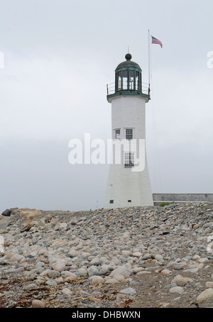 Il vecchio Scituate luce su Cedar Point in Scituate, Massachusetts verticale Foto Stock