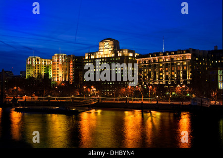 Shell Mex House è la numero 80, Strand, Londra, UK.sul sito dell'Hotel Cecil tra l'Adelphi e il Savoy Hotel Foto Stock