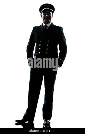 Un uomo caucasico di pilota di linea uniforme in studio isolato su sfondo bianco Foto Stock
