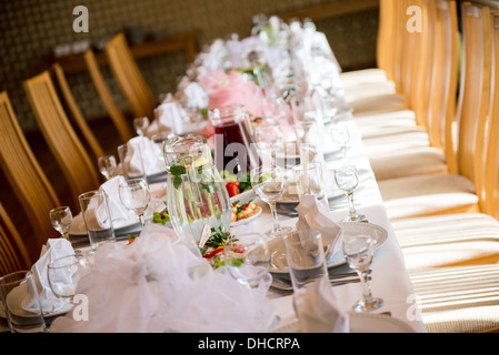 Banchetto di lusso messa in tavola al ristorante Foto Stock