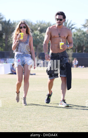 Joe Manganiello e fidanzata Audra Marie celebrità a 2012 Coachella Valley Music e Arts Festival - settimana 2 giorno 2 indio Foto Stock