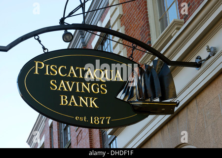 Segno per il Piscataqua Savings Bank a Portsmouth, New Hampshire, STATI UNITI D'AMERICA Foto Stock