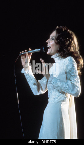 I falegnami di noi duo pop con Karen Carpenter circa 1976. Foto Laurens van Houten Foto Stock