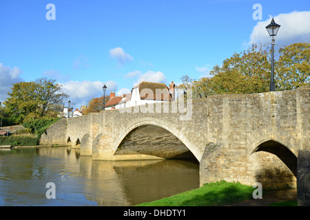 Abingdon ponte attraverso il fiume Tamigi, Abingdon-on-Thames, Oxfordshire, England, Regno Unito Foto Stock