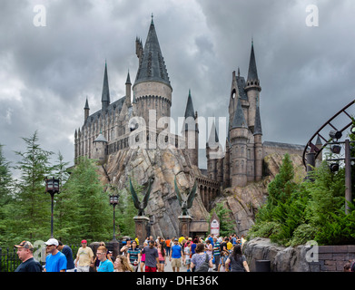 Il castello di Hogwarts, mondo di Wizarding di Harry Potter, Isole di avventura, Universal Orlando Resort Orlando, Florida centrale, STATI UNITI D'AMERICA Foto Stock