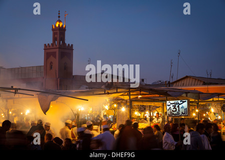 Djemaa el Fna e alla Medina, Marrakech, Marocco, Africa Settentrionale, Africa Foto Stock