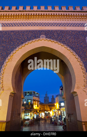 Bab Boujeloud Gate (il Blue Gate), Fes, Marocco, Africa del Nord Foto Stock