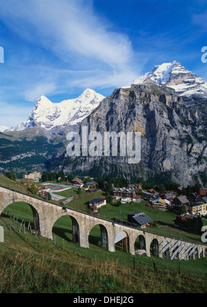 Mt Eiger e Jungfrau Mt e Mt Monch, Murren, Oberland bernese, Svizzera Foto Stock