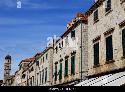 Strada principale Stradun (Placa) nella città vecchia di Dubrovnik, Sito Patrimonio Mondiale dell'UNESCO, Croazia, Europa Foto Stock