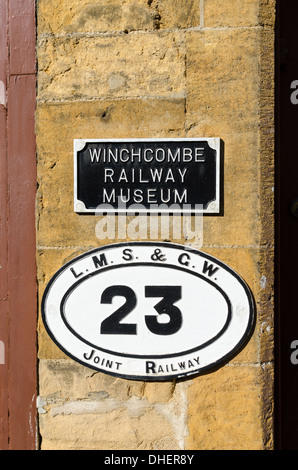 Segno per Winchcombe Railway Museum in Cotswolds Foto Stock