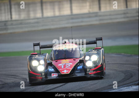 Shanghai, Cina. 08 Nov, 2013. WEC 6 Ore Endurance race. Prove libere e qualifiche il giorno. #12 Rebellion Racing (CHE) LOLA TOYOTA ANDREA BELICHI (ITA) Mathias Beche (CHE) Nicolas Prost (FRA) Credito: Azione Sport Plus/Alamy Live News Foto Stock