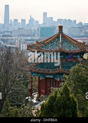 Guanmiao Pavilion nel Parco Jingshan, Pechino, Cina Foto Stock