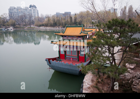 Zizhuyuan Park comunemente noto come viola o Black Bamboo Park nel Distretto Haidian, Pechino, Cina Foto Stock