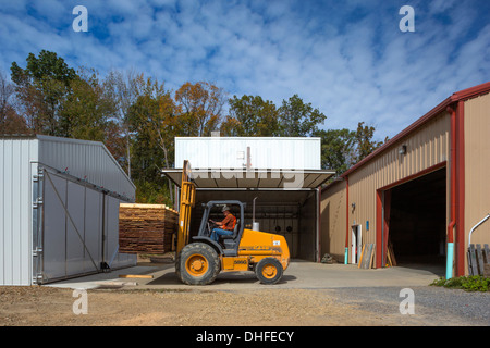 Scarico forno di essiccazione WINDRIVER WOODWORKS DEPOSITO DI LEGNAME Jefferson county PENNSYLVANIA USA Foto Stock