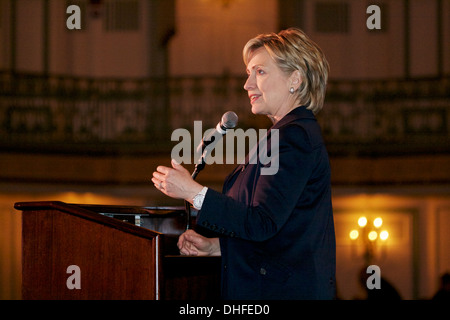 Il senatore Hillary Clinton affronta una raccolta di fondi, Palmer House Hotel di Chicago di giugno 2007. Foto Stock