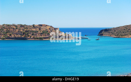 La vista sull'isola di Spinalonga, Creta, Grecia Foto Stock