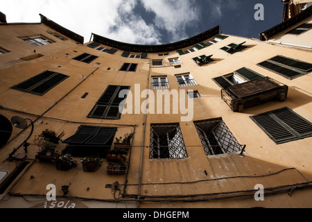 Panoramica di piazza anfiteatro Foto Stock