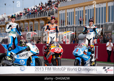 Cheste, Spagna. Decimo Nov, 2013. Marc Marquez (SPA) Repsol Honda Team rider , Pol Espargaro (SPA) Tuenti HP 40 pilota e MAVERICK VINALES (SPA) Team Calvo rider durante il round 18 del 2013 del Campionato del Mondo di MotoGP da Ricardo Tormo circuito di Valencia in Spagna. © Azione Sport Plus/Alamy Live News Credit: Azione Plus immagini di sport/Alamy Live News Foto Stock