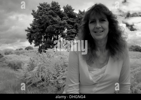 In bianco e nero ritratto di pretty medioevo donna Foto Stock