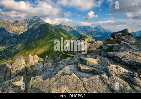 Vista dalla Kasprowy Wierch in Alti Tatra, Polonia Foto Stock