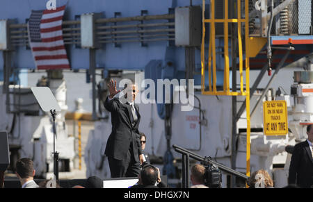 New Orleans, Louisiana, USA . 8 Novembre, 2013. Il Presidente degli Stati Uniti Barack Obama parla al Porto di New Orleans a New Orleans, Louisiana il 8 novembre 2013. © Dan Anderson/ZUMAPRESS.com/Alamy Live News Foto Stock