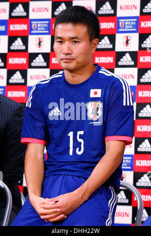 Hotel Hilton Narita Chiba, Giappone. Xi Nov, 2013. Yasuyuki Konno (JPN), 11 novembre 2013 - Calcio : Giappone Team nazionale uniforme ufficiale annuncio conferenza stampa presso un Hotel Hilton Narita Chiba, Giappone. © AFLO SPORT/Alamy Live News Foto Stock