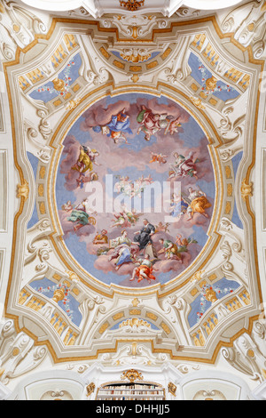 Soffitto dipinto da Bartolomeo Altomonte, Abbey Library, Abbazia benedettina di Admont, Admont, Stiria, Austria Foto Stock
