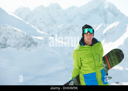 Giovane Azienda snowboard, Kuhtai, Austria Foto Stock