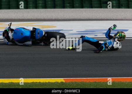 Valencia, Spagna GP Generali de la Comunitat Valenciana Moto Gara 2. Decimo Nov, 2013. Pol Espargaro (pilota spagnolo Pons Racing PONS KALEX) Credito: Azione Sport Plus/Alamy Live News Foto Stock