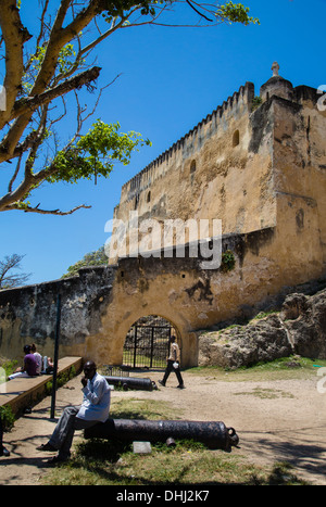 Fort Jesus - una fortezza Portoghese l'ingresso al porto di Mombasa in Kenya meridionale Foto Stock