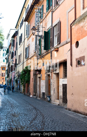 Strada atmosferica in Trastevere, Roma, Italia Foto Stock