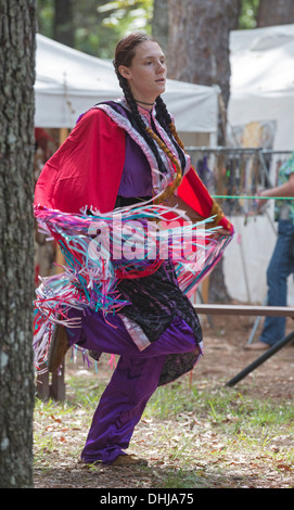 Nativo americano al Festival stato Oleno Park in North Florida. Foto Stock