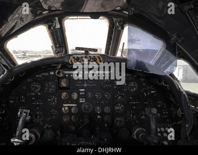 Volo strumenti di controllo avro vulcan xm594 bombardiere cockpit newark air museum Foto Stock