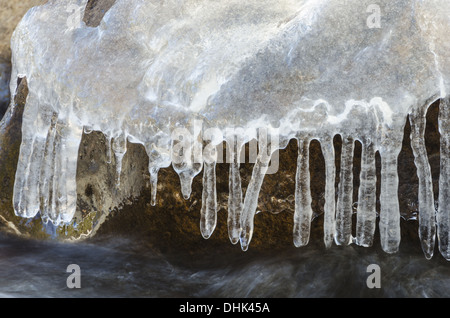 Icycles su una roccia, Finnskogen, Norvegia Foto Stock