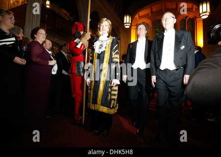 Primo Ministro britannico David Cameron e signore sindaco Assessore Fiona Woolf durante il Signore sindaci banchetto al Guildhall a Londra, Foto Stock